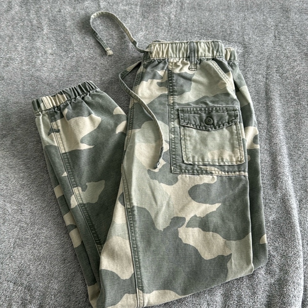 Camo cargos